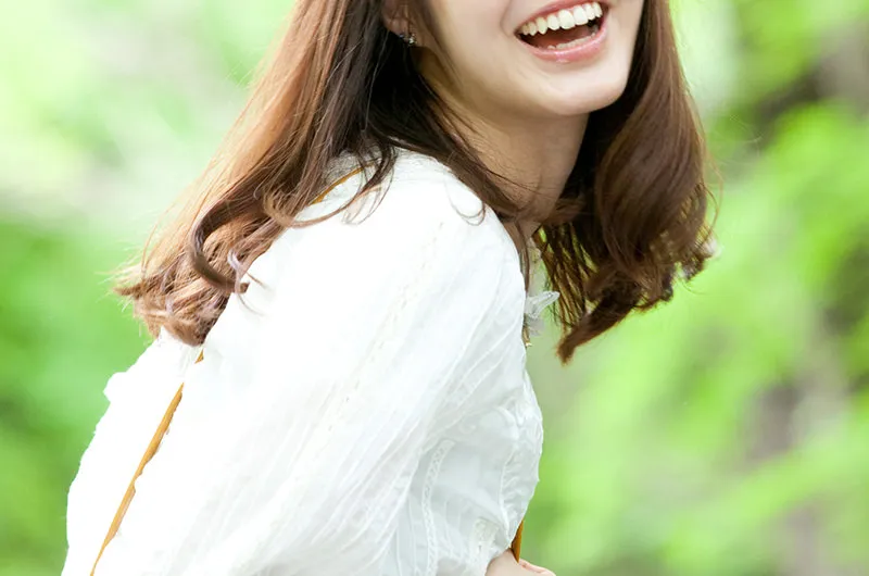 たまプラーザの矯正歯科・歯医者|たまプラーザむろき歯科・矯正歯科|笑顔の女性